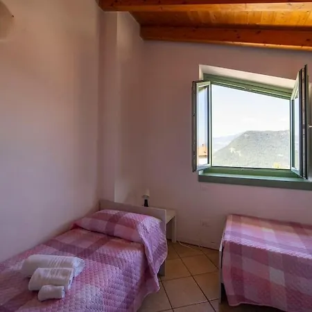 Artistic House On The Iseo בית נופש סולאזנו