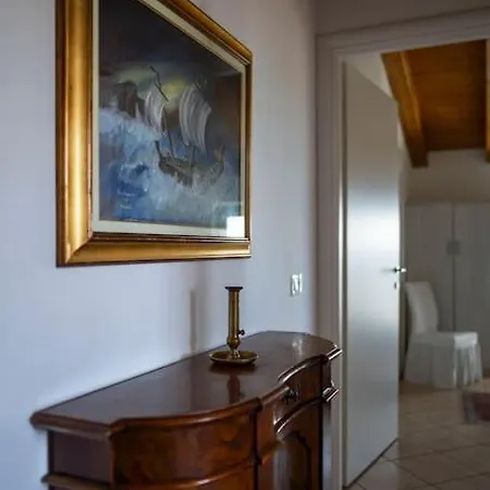 בית נופש Artistic House On The Iseo *