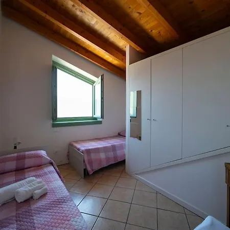 בית נופש Artistic House On The Iseo סולאזנו